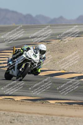 media/Oct-02-2025-Racers Edge (Thu) [[2c91cb6ab3]]/2-A Group/Session 5-Turn 12 (130pm)/